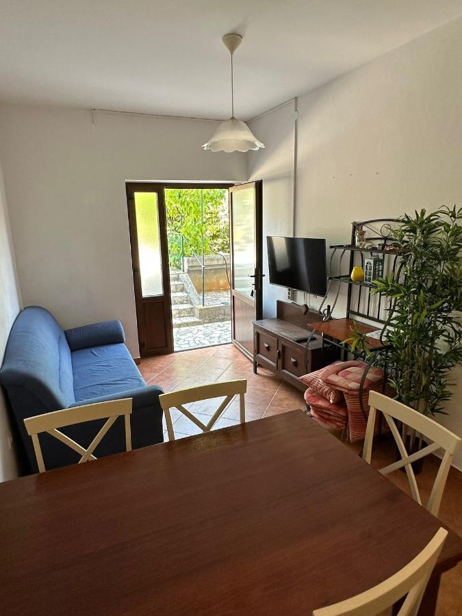 Apartments With A Parking Space Mali Lošinj Esterno foto